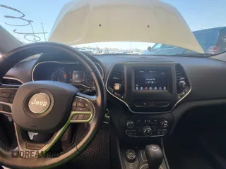 2020 Jeep Cherokee Latitude with VIN 1C4PJMCB1LD602371, listed as a IAAI auction lot 42806971 with 81,291 mi miles and . Bid and sale history available at DreamBid. Image 7.
