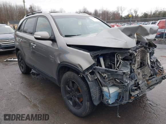 2013 Kia Sorento LX with VIN 5XYKT3A62DG349522, listed as a IAAI auction lot 38563127 with 127,205 mi miles and . Bid and sale history available at carsss.com. Image 1.