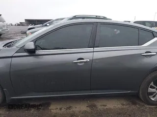 2019 Nissan Altima S with VIN 1N4BL4BV8KC139896, listed as a IAAI auction lot 41845640 with 80,719 mi miles and . Bid and sale history available at carsss.com. Image 15.