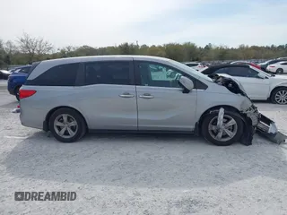 2019 Honda Odyssey EX with VIN 5FNRL6H58KB078225, listed as a IAAI auction lot 41890243 with 82,311 mi miles. Bid and sale history available at carsss.com. Image 13.