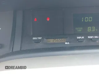 2000 Toyota Avalon XL z VIN 4T1BF28B2YU102103, wystawiony jako IAAI lot #42441529 z przebiegiem 256 568 mil mil oraz . Historia ofert i sprzedaży dostępna na DreamBid. Obrazek 7.