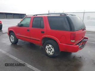 2002 Chevrolet Blazer LS с VIN 1GNDT13W02K196227, выставлен на аукционе IAAI как лот 40855163 с пробегом 159 544 миль миль и . История ставок и продаж доступна на DreamBid. Изображение 3.