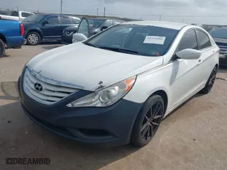2011 Hyundai Sonata GLS with VIN 5NPEB4ACXBH225256, listed as a IAAI auction lot 41941884 with 1 mi miles. Bid and sale history available at carsss.com. Image 2.