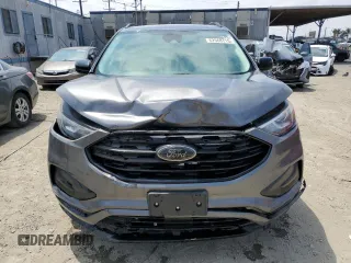 2022 Ford Edge SE z VIN 2FMPK4G90NBB11802, wystawiony jako Copart lot #62568715 z przebiegiem 2 149 mil mil oraz Czysty tytuł • Clean title. Historia ofert i sprzedaży dostępna na DreamBid. Obrazek 5.