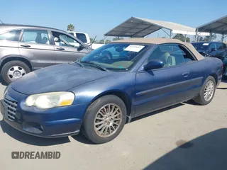 2004 Chrysler Sebring LXi z VIN 1C3EL55R04N335516, wystawiony jako IAAI lot #42359687 z przebiegiem 133 708 mil mil oraz . Historia ofert i sprzedaży dostępna na DreamBid. Obrazek 2.