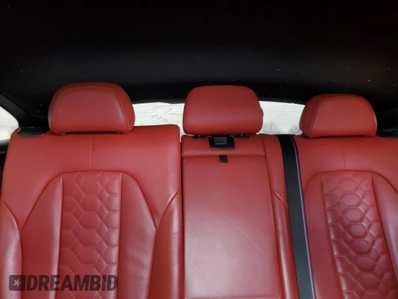2021 BMW X4 M z VIN 5YMUJ0C03M9F20053, wystawiony jako Copart lot #87595845 z przebiegiem Nie podano mil oraz Szkody całkowita. Historia ofert i sprzedaży dostępna na DreamBid. Obrazek 10.