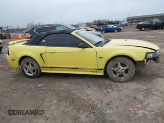2001 Ford Mustang Deluxe with VIN 1FAFP44431F121250, listed as a IAAI auction lot 41929731 with 198,339 mi miles. Bid and sale history available at carsss.com. Image 13.