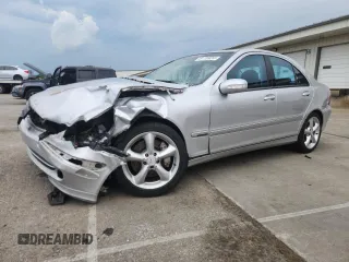 2004 Mercedes-Benz C 230 Kompressor z VIN WDBRF40J94A644777, wystawiony jako Copart lot #61159255 z przebiegiem 152 641 mil mil oraz Szkoda całkowita • Salvage title. Historia ofert i sprzedaży dostępna na DreamBid. Obrazek 1.