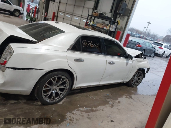 2012 Chrysler 300 with VIN 2C3CCAET0CH188519, listed as a IAAI auction lot 40894686 with 101,980 mi miles. Bid and sale history available at carsss.com. Image 13.
