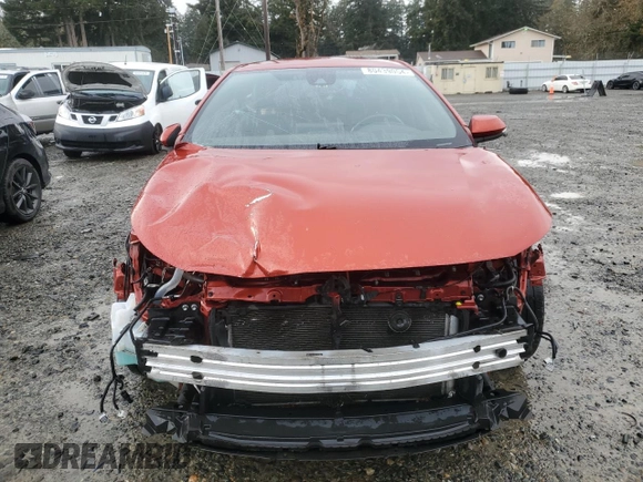 2019 Toyota Corolla Hatchback SE with VIN JTNK4RBEXK3005035, listed as a Copart auction lot 80439054 with 198,331 mi miles and Salvage Title. Bid and sale history available at carsss.com. Image 5.