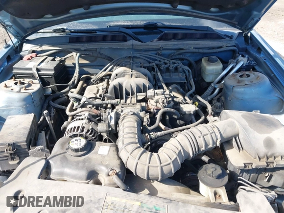 2008 Ford Mustang Deluxe with VIN 1ZVHT80NX85135471, listed as a IAAI auction lot 41985289 with 148,952 mi miles. Bid and sale history available at carsss.com. Image 10.