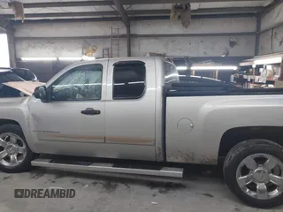 2007 Chevrolet Silverado 1500 Work Truck with VIN 2GCEC19C771603879, listed as a IAAI auction lot 42086392 with 307,745 mi miles and . Bid and sale history available at DreamBid. Image 14.