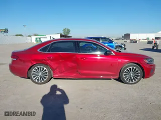 2022 Volkswagen Passat 2.0T Limited Edition with VIN 1VWBA7A3XNC009380, listed as a IAAI auction lot 40993689 with 63,435 mi miles. Bid and sale history available at carsss.com. Image 13.