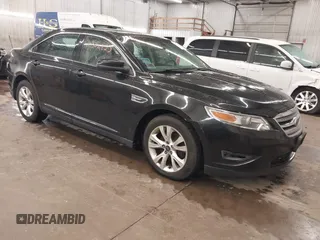 2011 Ford Taurus SEL z VIN 1FAHP2EW9BG107765, wystawiony jako IAAI lot #42302822 z przebiegiem 241 846 mil mil oraz . Historia ofert i sprzedaży dostępna na DreamBid. Obrazek 1.