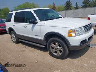 2005 Ford Explorer XLT z VIN 1FMZU73K25UB00646, wystawiony jako IAAI lot #42246747 z przebiegiem 168 818 mil mil oraz . Historia ofert i sprzedaży dostępna na DreamBid. Obrazek 1.
