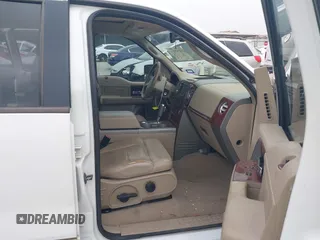 2006 Ford F-150 XLT с VIN 1FTPW12V16KD68289, выставлен на аукционе IAAI как лот 42210513 с пробегом 228 168 миль миль и . История ставок и продаж доступна на DreamBid. Изображение 5.
