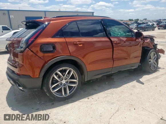 2020 Cadillac XT4 FWD Sport z VIN 1GYFZER45LF025992, wystawiony jako Copart lot #60110325 z przebiegiem 43 820 mil mil oraz Szkoda całkowita • Salvage title. Historia ofert i sprzedaży dostępna na DreamBid. Obrazek 3.