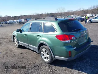2013 Subaru Outback 2.5i Limited with VIN 4S4BRCKC6D3227927, listed as a IAAI auction lot 41570981 with 205,771 mi miles. Bid and sale history available at carsss.com. Image 3.