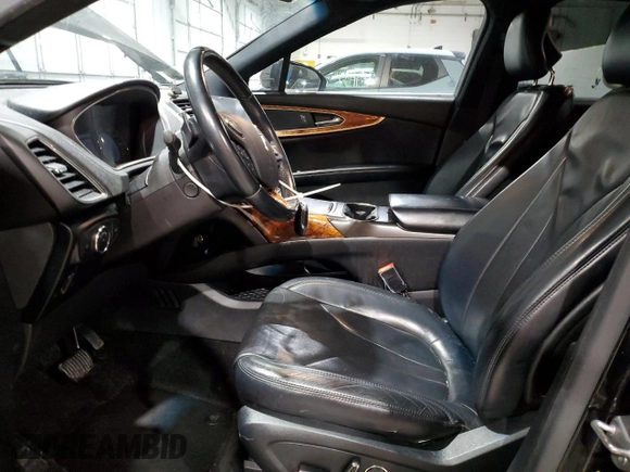 2016 Lincoln MKX Reserve with VIN 2LMTJ8LP4GBL60107, listed as a Copart auction lot 45212125 with 110,834 mi miles and Salvage Title. Bid and sale history available at DreamBid. Image 7.
