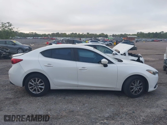 2014 Mazda 3 i Grand Touring with VIN JM1BM1W72E1122173, listed as a IAAI auction lot 41922628 with 118,772 mi miles and . Bid and sale history available at carsss.com. Image 13.