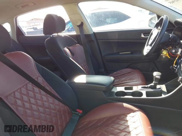 2019 Kia Optima LX with VIN 5XXGT4L33KG364935, listed as a IAAI auction lot 41991965 with 86,380 mi miles. Bid and sale history available at carsss.com. Image 5.