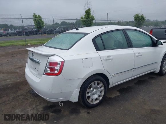 2012 Nissan Sentra S z VIN 3N1AB6APXCL636612, wystawiony jako IAAI lot #42610932 z przebiegiem 150 605 mil mil oraz . Historia ofert i sprzedaży dostępna na DreamBid. Obrazek 4.
