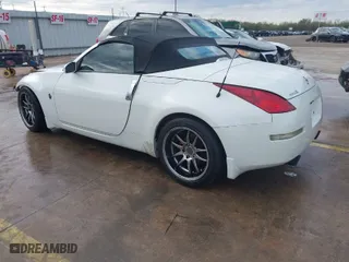 2005 Nissan 350Z Touring with VIN JN1AZ36A35M752130, listed as a IAAI auction lot 41275821 with NaN miles. Bid and sale history available at carsss.com. Image 3.