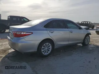 2015 Toyota Camry XLE with VIN 4T4BF1FK3FR503711, listed as a Copart auction lot 48924595 with 142,377 mi miles and Salvage Title. Bid and sale history available at carsss.com. Image 3.