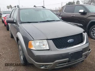2006 Ford Freestyle SEL with VIN 1FMDK021X6GA19071, listed as a IAAI auction lot 41449516 with 126,844 mi miles. Bid and sale history available at carsss.com. Image 1.