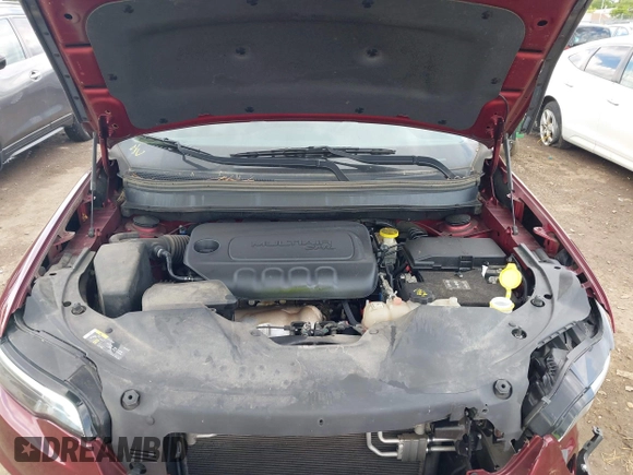 2019 Jeep Cherokee Latitude with VIN 1C4PJMCB5KD386572, listed as a IAAI auction lot 42364321 with 133,854 mi miles and . Bid and sale history available at DreamBid. Image 10.
