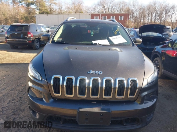 2016 Jeep Cherokee Latitude with VIN 1C4PJMCB1GW368212, listed as a IAAI auction lot 41017403 with 83,572 mi miles and . Bid and sale history available at carsss.com. Image 12.