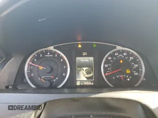 2015 Toyota Camry XLE z VIN 4T1BF1FKXFU100867, wystawiony jako Copart lot #58557775 z przebiegiem 343 934 mil mil oraz Szkoda całkowita • Salvage title. Historia ofert i sprzedaży dostępna na DreamBid. Obrazek 9.