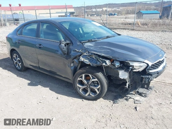 2021 Kia Forte LXS with VIN 3KPF24AD9ME409155, listed as a IAAI auction lot 41815723 with 30,973 mi miles. Bid and sale history available at carsss.com. Image 1.