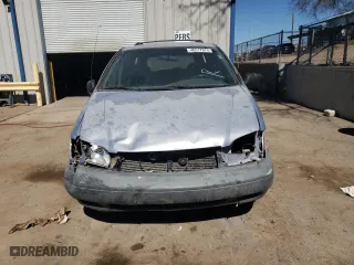 1998 Toyota Sienna LE with VIN 4T3ZF13C0WU088585, listed as a Copart auction lot 46517875 with 0 mi miles and Salvage Title. Bid and sale history available at carsss.com. Image 5.