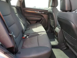 2013 Kia Sorento LX with VIN 5XYKT4A29DG370970, listed as a Copart auction lot 55015255 with 212,424 mi miles and Clean title. Bid and sale history available at DreamBid. Image 11.