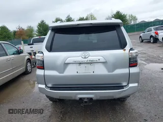2016 Toyota 4Runner Limited with VIN JTEBU5JR1G5311288, listed as a IAAI auction lot 41933882 with 122,505 mi miles and . Bid and sale history available at DreamBid. Image 16.