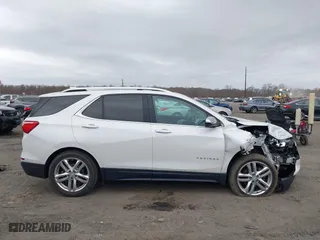 2018 Chevrolet Equinox Premier with VIN 2GNAXWEX6J6140692, listed as a IAAI auction lot 41729043 with 100,806 mi miles. Bid and sale history available at carsss.com. Image 13.