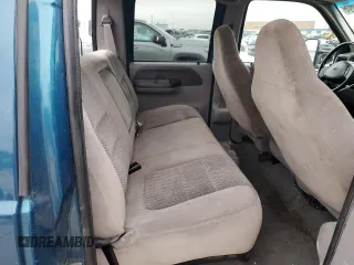 2001 Ford Super Duty F-250 XL with VIN 1FTNW20F91EA13290, listed as a Copart auction lot 72822394 with 273,325 mi miles and Clean Title. Bid and sale history available at carsss.com. Image 10.