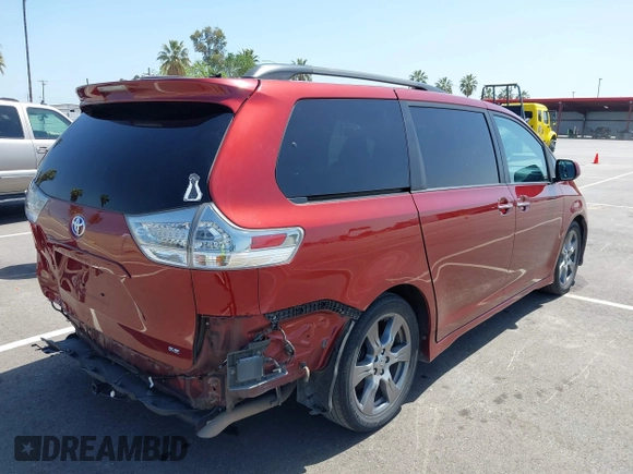 2017 Toyota Sienna SE with VIN 5TDXZ3DC6HS808999, listed as a IAAI auction lot 42111614 with 107,781 mi miles and . Bid and sale history available at DreamBid. Image 4.