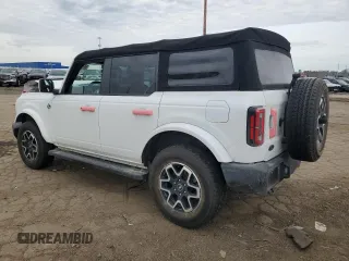 2022 Ford Bronco with VIN 1FMDE5DH5NLA94216, listed as a Copart auction lot 59173445 with 27,626 mi miles and Non repairable. Bid and sale history available at DreamBid. Image 2.