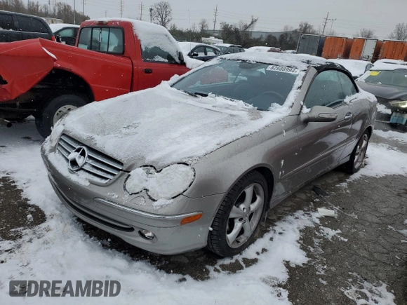 2005 Mercedes-Benz CLK 320 with VIN WDBTK65G35T043686, listed as a Copart auction lot 82688994 with 154,120 mi miles and Clean Title. Bid and sale history available at DreamBid. Image 1.