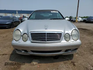 2002 Mercedes-Benz CLK 320/430 z VIN WDBLK65G52T115953, wystawiony jako Copart lot #59510165 z przebiegiem 129 612 mil mil oraz Czysty tytuł • Clean title. Historia ofert i sprzedaży dostępna na DreamBid. Obrazek 5.