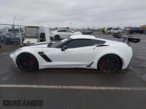 2016 Chevrolet Corvette Z06 3LZ with VIN 1G1YU2D62G5600588, listed as a IAAI auction lot 41194235 with 57,537 mi miles. Bid and sale history available at carsss.com. Image 14.