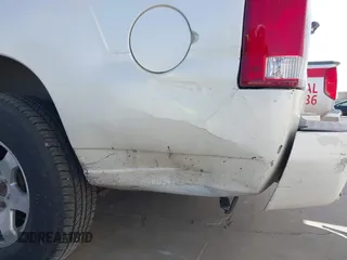 2005 Cadillac Escalade ESV z VIN 3GYFK66NX5G196181, wystawiony jako IAAI lot #41627424 z przebiegiem 269 961 mil mil oraz . Historia ofert i sprzedaży dostępna na DreamBid. Obrazek 6.