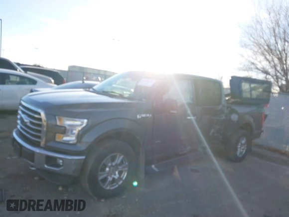 2015 Ford F-150 XLT with VIN 1FTEW1EP1FKE16670, listed as a IAAI auction lot 41120641 with 102,770 mi miles. Bid and sale history available at carsss.com. Image 17.