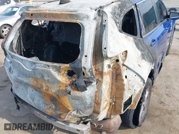 2021 Honda CR-V EX with VIN 7FARW2H50ME035831, listed as a IAAI auction lot 42406871 with Not provided miles and . Bid and sale history available at DreamBid. Image 6.