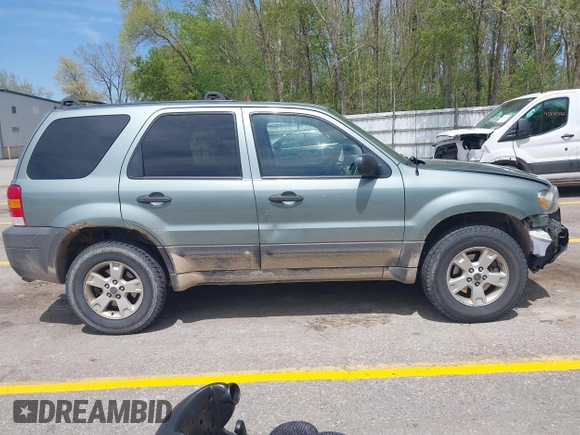 2006 Ford Escape XLT with VIN 1FMYU931X6KC71723, listed as a IAAI auction lot 42253154 with 148,959 mi miles and . Bid and sale history available at DreamBid. Image 13.