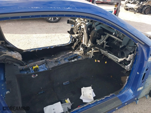 2019 Chevrolet Camaro 1SS with VIN 1G1FE1R71K0156075, listed as a IAAI auction lot 40857921 with 1 mi miles. Bid and sale history available at carsss.com. Image 5.