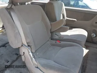 2005 Toyota Sienna LE with VIN 5TDBA23C75S029569, listed as a IAAI auction lot 42254021 with 195,137 mi miles and . Bid and sale history available at DreamBid. Image 8.