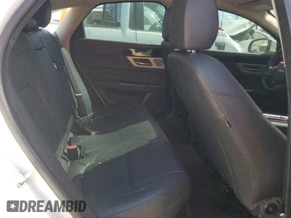 2017 Jaguar XF 35t Premium with VIN SAJBD4BVXHCY30154, listed as a Copart auction lot 53490035 with 95,207 mi miles and Clean Title. Bid and sale history available at carsss.com. Image 10.